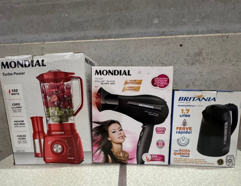 Secador de Cabelo Power Shine Black 1875w 220v SC-13 Mondial + Liquidificador Mondial Turbo Power L-99 com jarra de SAN 220V preto + Chaleira Elétrica Britânia BCH06P 1,7 Litros Preta 220V