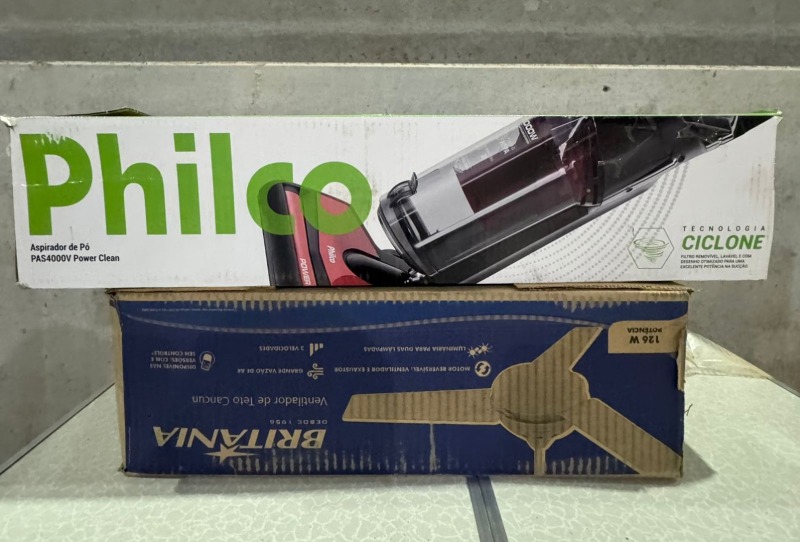 Aspirador de Pó Vertical Philco PAS4000V Power Clean 2000W 220V + Ventilador De Teto Britânia Cancun Bvt02b 126w Branco - 220v