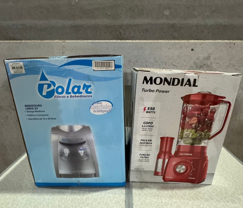 Bebedouro Eletrônico Polar Prata - Natural e Gelada + Liquidificador Mondial Turbo Power L-99 com jarra de SAN 220V preto