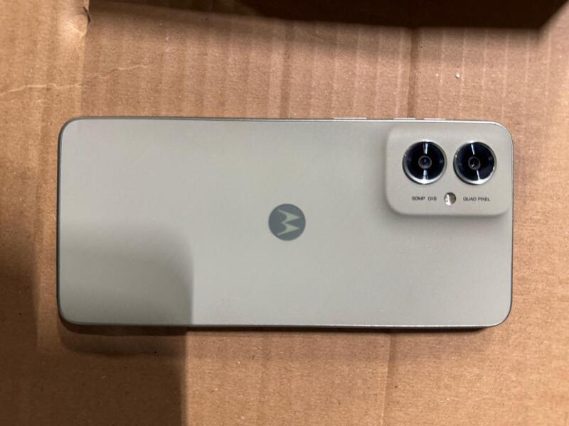CELULAR MOTO G55 5G 8/256 XT2435-1 - VERDE
