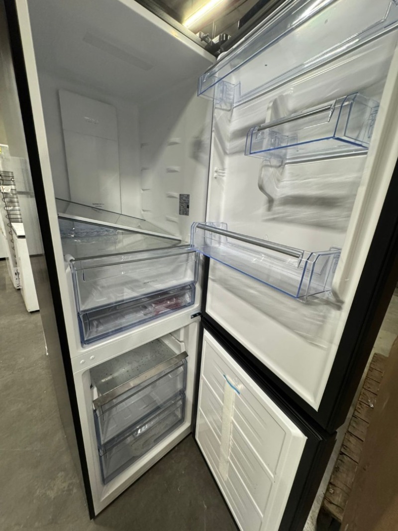 REFRIGERADOR 322L ELECTROLUX IB42G 127V BLACK GLASS