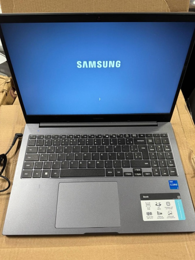 NOTEBOOK SAMSUNG NP550XDA-KH2BR CI5/8G/256SSD/15.6FHD/W11PR
