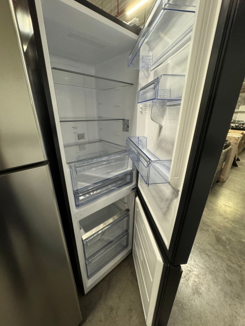 REFRIGERADOR 322L ELECTROLUX IB42G 127V BLACK GLASS
