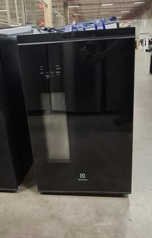 CERVEJEIRA 100L ELECTROLUX EB100 220V PRETO
