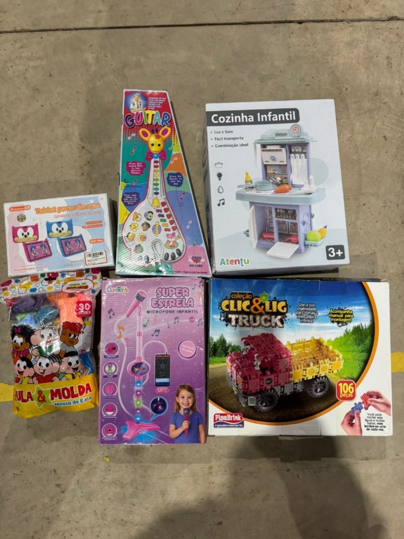 Microfone Infantil Com Pedestal Rosa Karaokê Conecta Celular Brinquedo Caminhão Truck Montar Clic & Lig 106 Pçs Plasbrink Produtos Diversos Massinha De Eva Magic Pula E Molda 30 Cores 300g Turma Monic Sortido Produtos Diversos Tablet Infantil Sonic 64gb A
