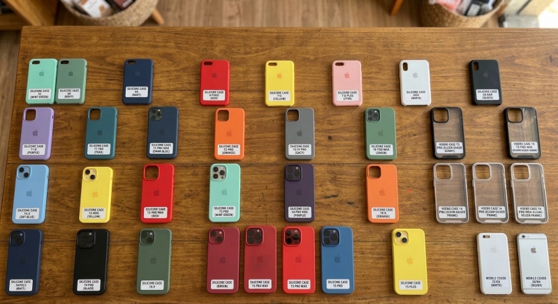LOTE COM APROX 1100 CAPINHAS PARA IPHONE