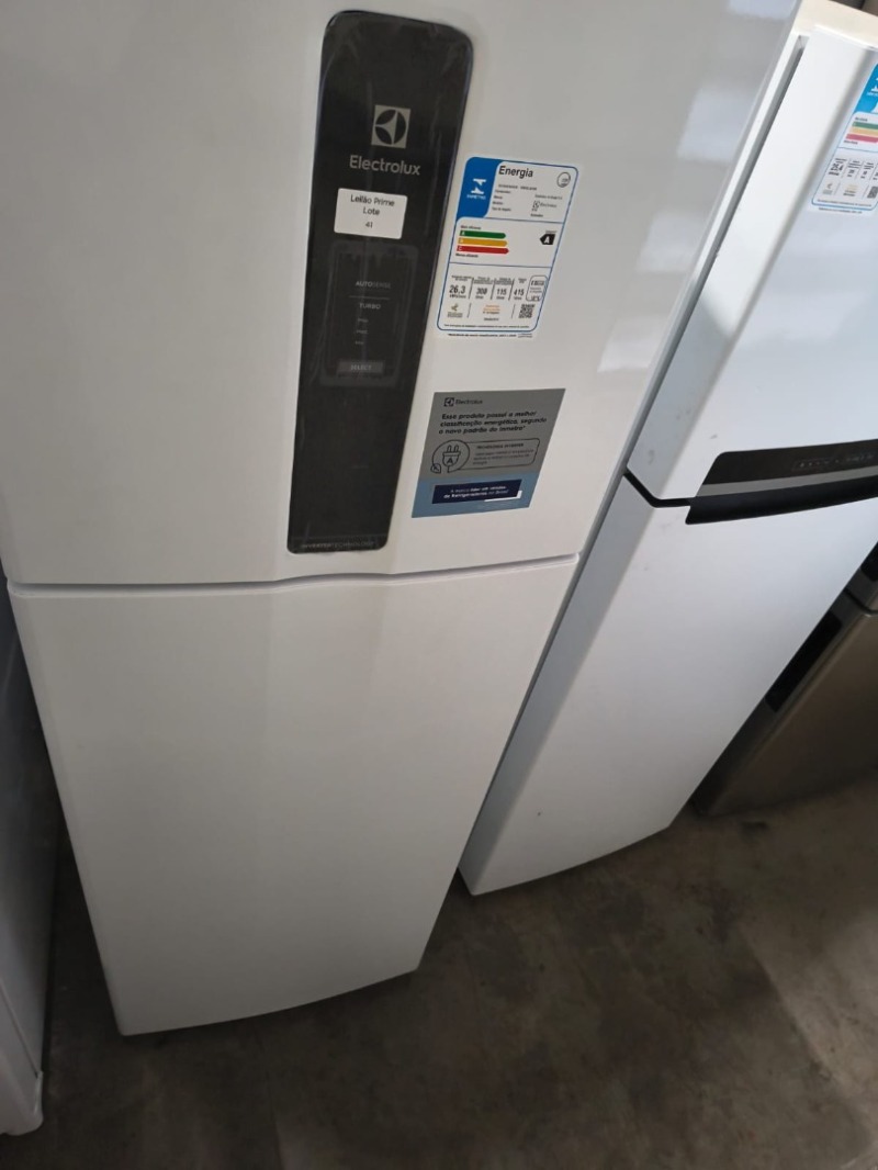 REFRIGERADOR 410L ELECTROLUX INVERTER IF46S 220V INOX