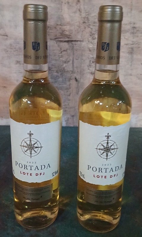 24 Garrafas de vinho