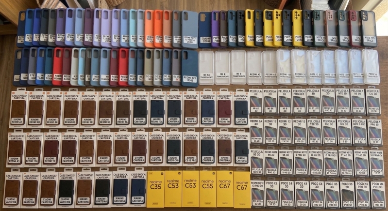 LOTE COM APROX 1550 CAPAS E PELÍCULAS PARA XIAOMI