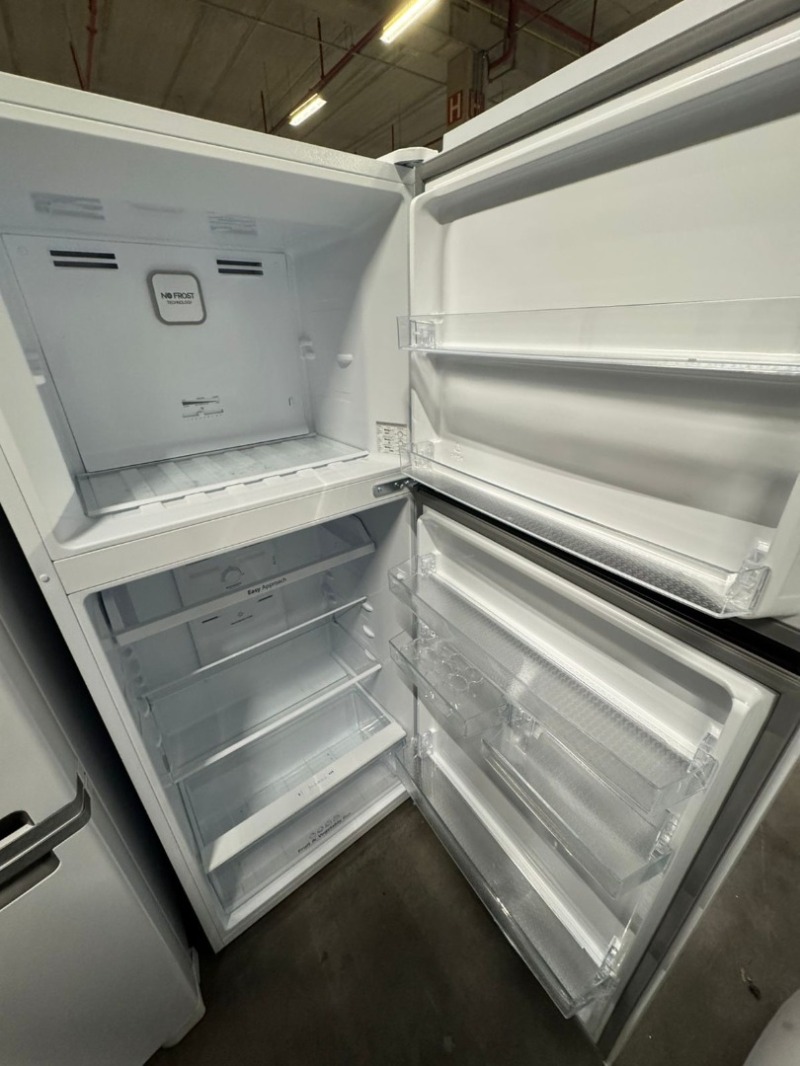 REFRIGERADOR T FREEZER 379L HISENSE RT375N3EWA1 BRANCA 110V