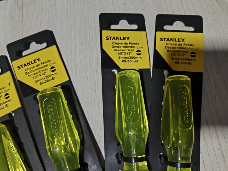 50 CHAVES DE FENDA STANLEY 1/8 X 12" 69-368-EI