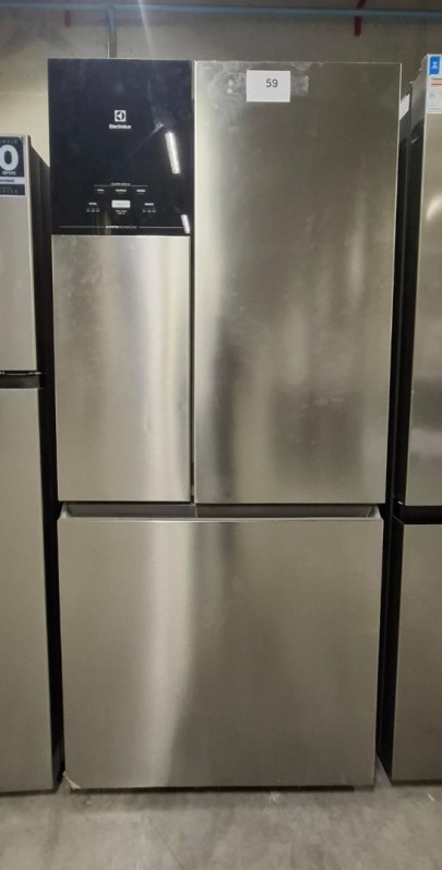 REFRIGERADOR 590L ELECTROLUX IM8S 220V INOX
