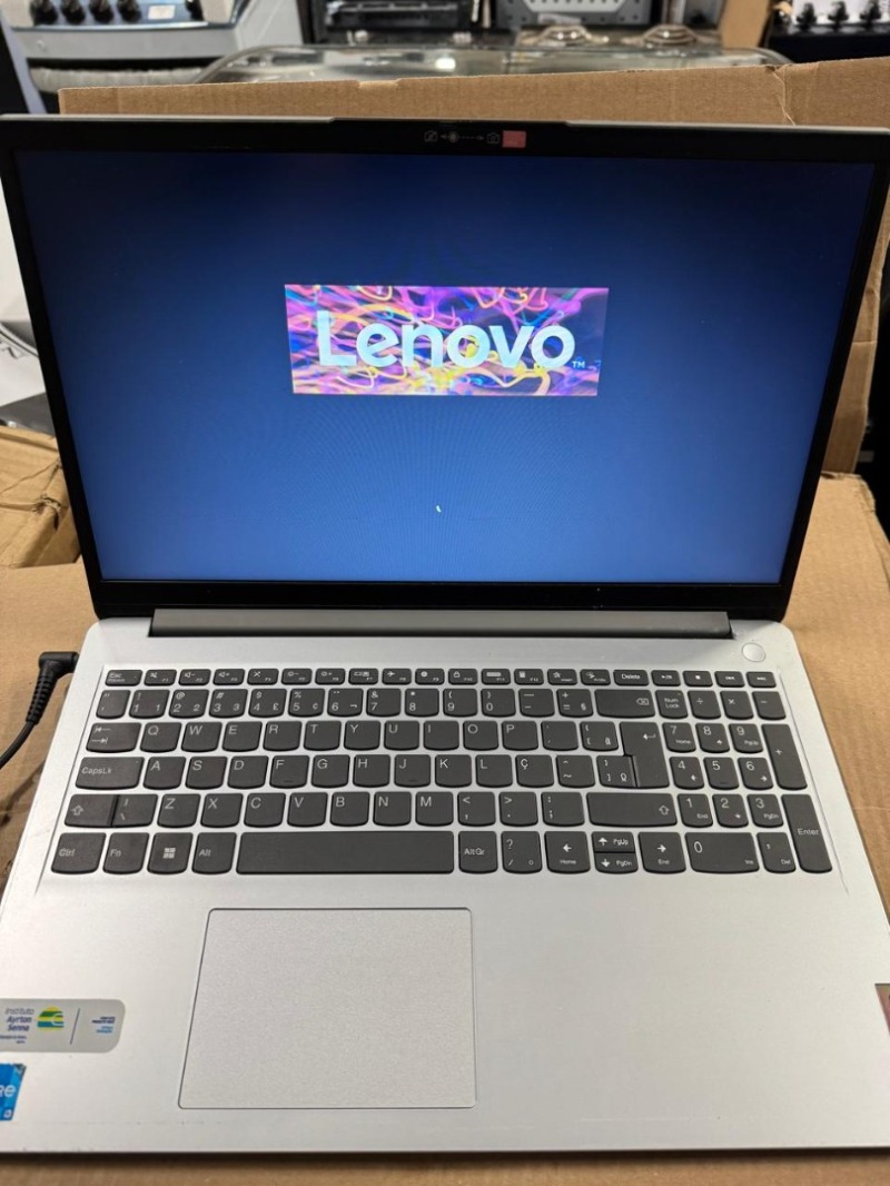NOTEBOOK LENOVO IDEAPAD I3/12A/4GB/256SSD/15.6"/W11