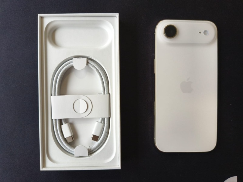 iPhone 17 Air 512 gb - Dourado-claro
