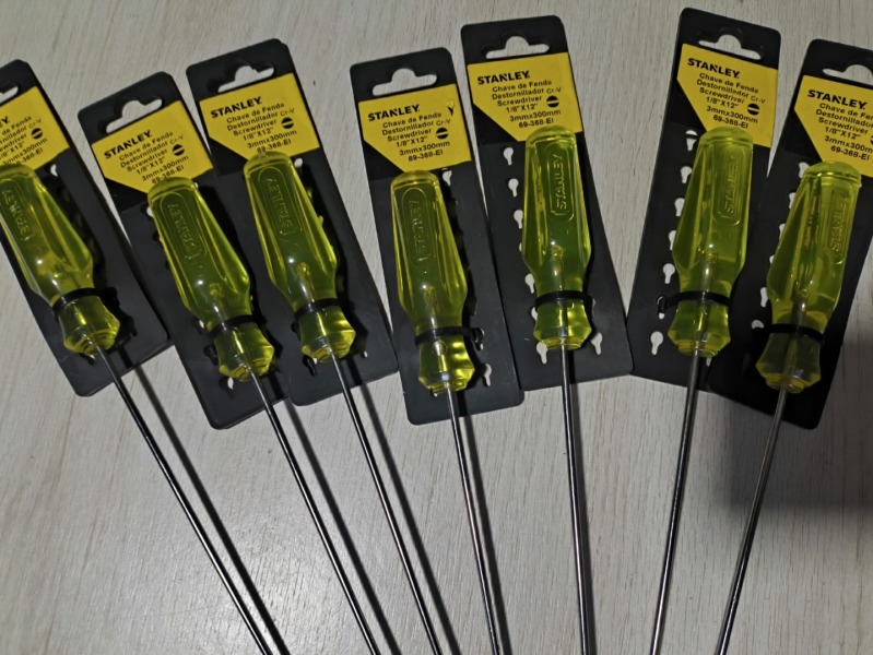50 CHAVES DE FENDA STANLEY 1/8 X 12" 69-368-EI