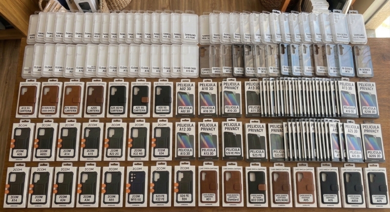 LOTE COM APROX 3000 CAPINHAS E PELÍCULAS PARA SAMSUNG