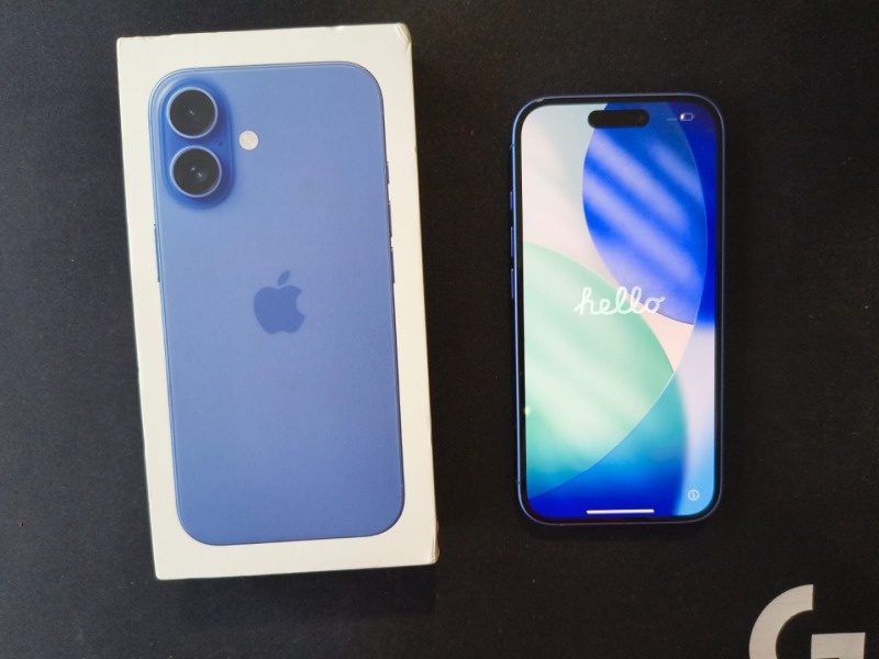 iPhone 16 (256 Gb) - Ultramarino