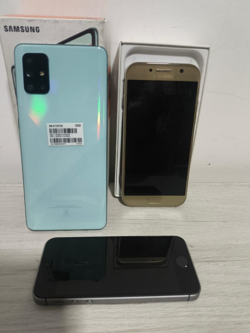 SMARTPHONES - 01 IPHONE SE - 01 - SAMSUNG GALAXY A5 - SAMSUNG A71